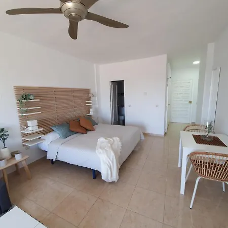 Vive Estudio Benal 1-02 Frontal Al Mar Appartement *